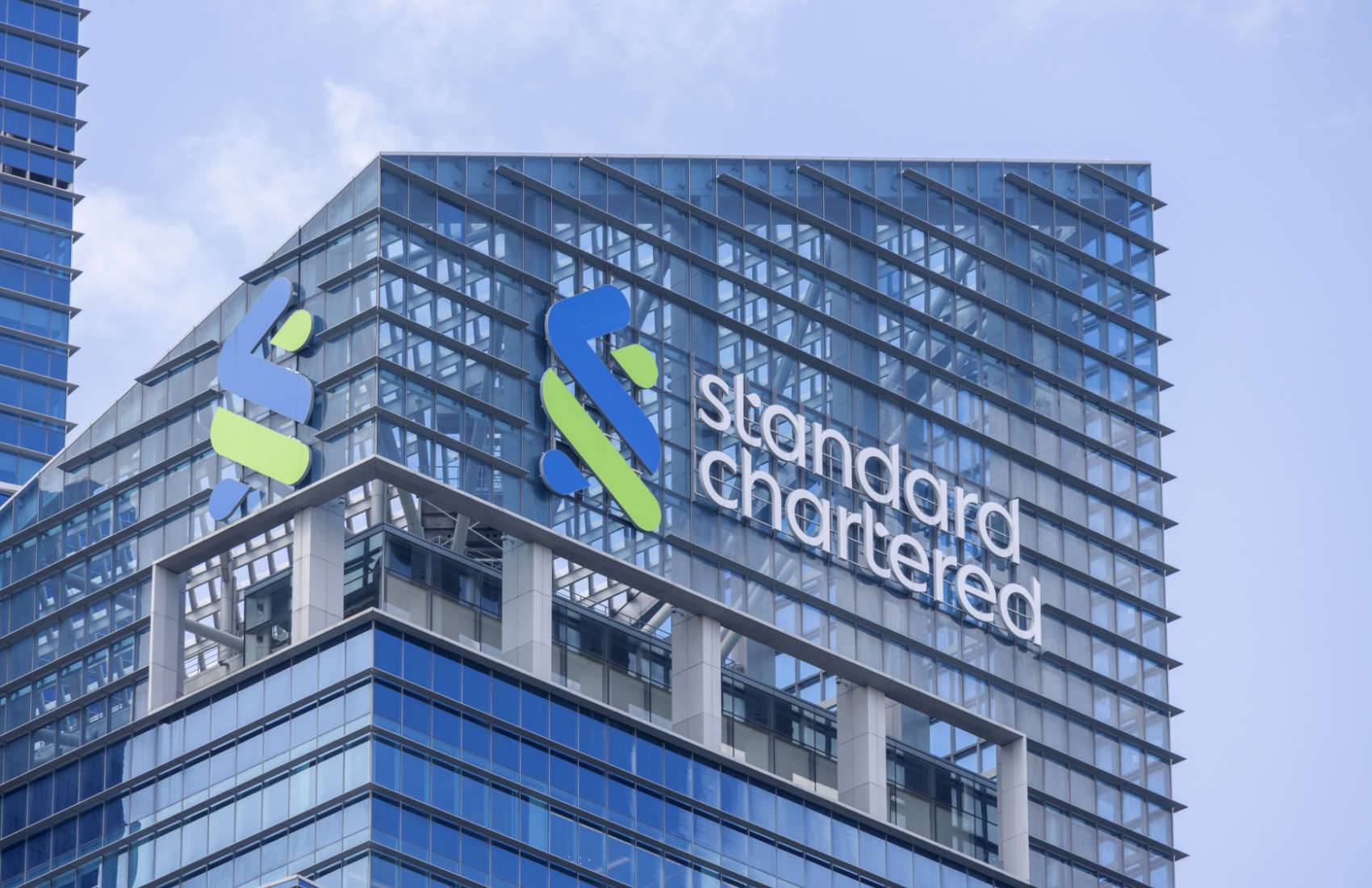  Standard Chartered 